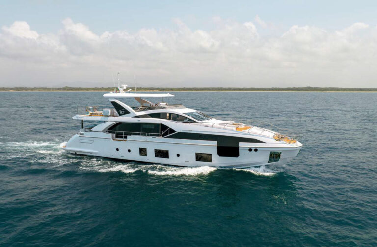 Yacht With Main Deck Master