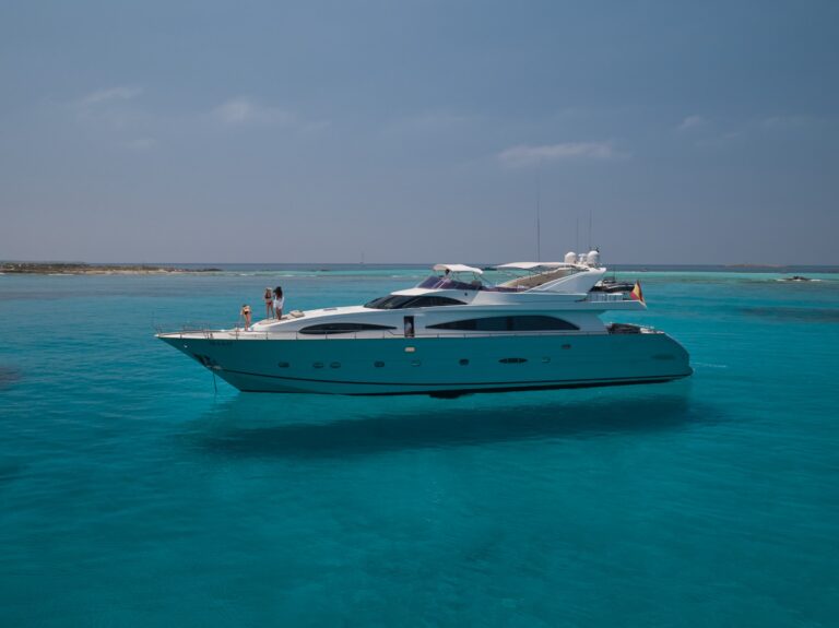 Motor Yacht KIAWAH II