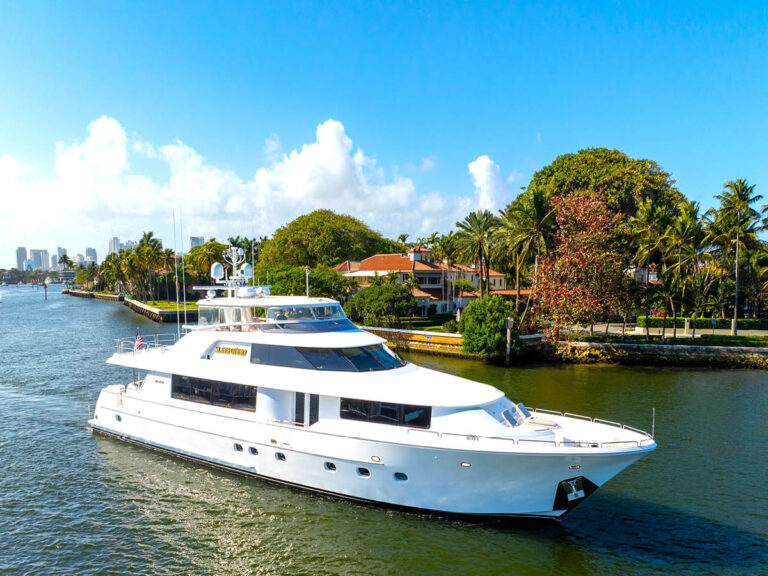 Motor Yacht SLEEPOVER