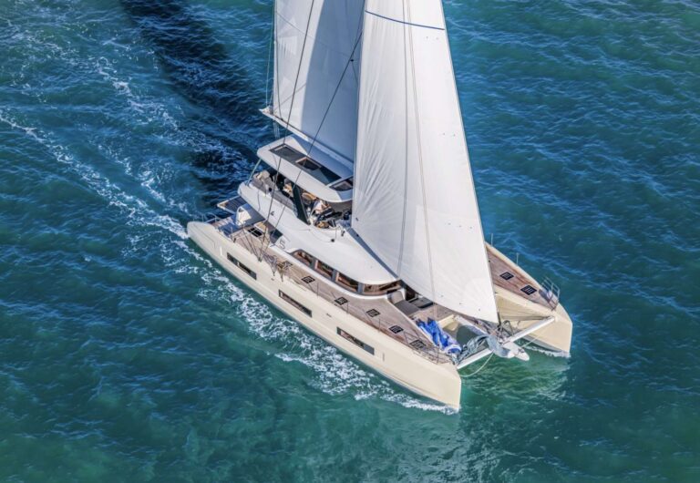 Sailing Catamaran AURA