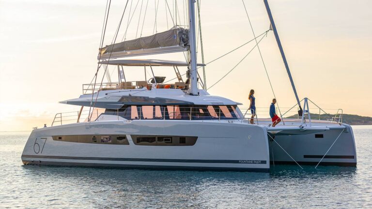 Sailing Catamaran CHILOE (sistership)