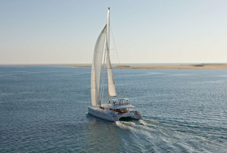Sailing Catamaran ZEN QUEST (sistership)