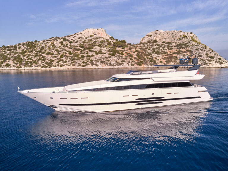Super Yacht O'NEIRO