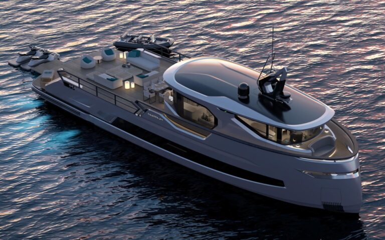 Red Yacht Design