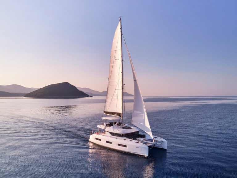 Superyacht AZUL