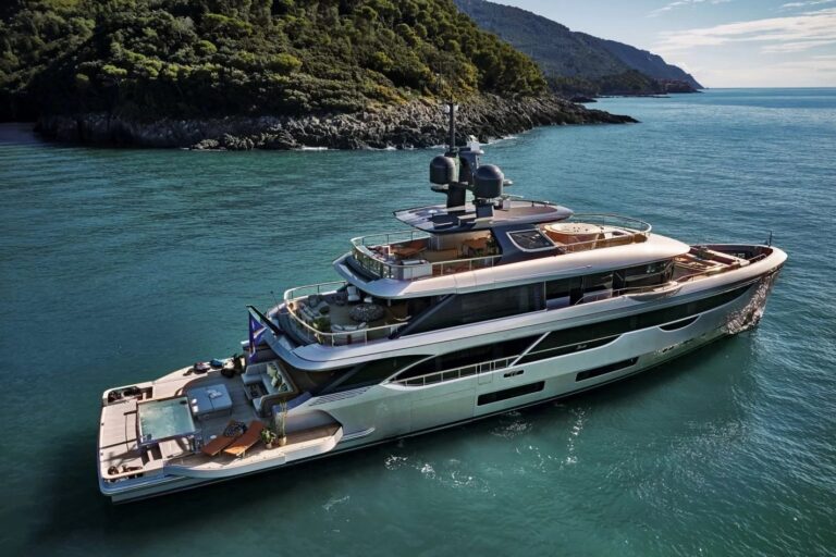 40M BENETTI OASIS SUPERYACHT