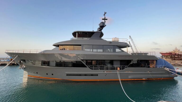 Superyacht SEA BOSS