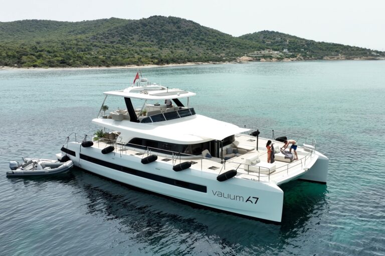 Superyacht VALIUM 67