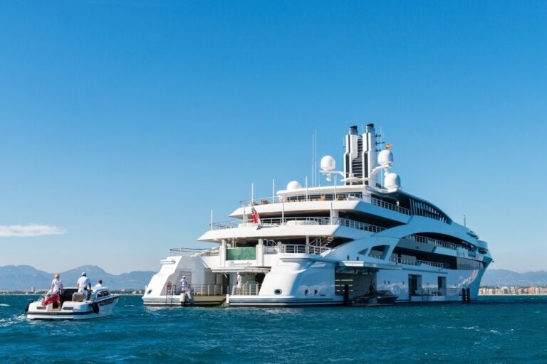 The 101m Yacht I DYNASTY