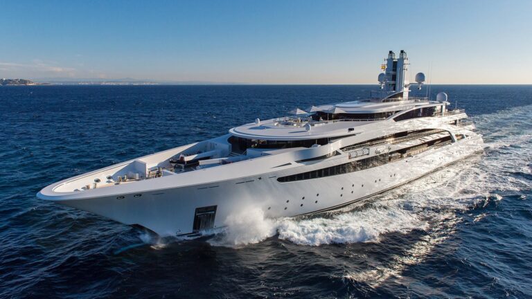 The 101m Yacht I DYNASTY