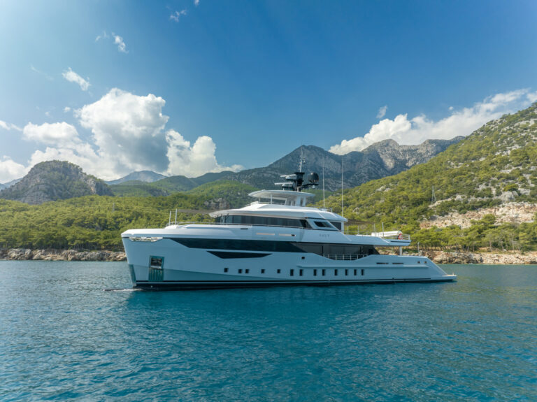 Explorer Motor Yacht KASIF
