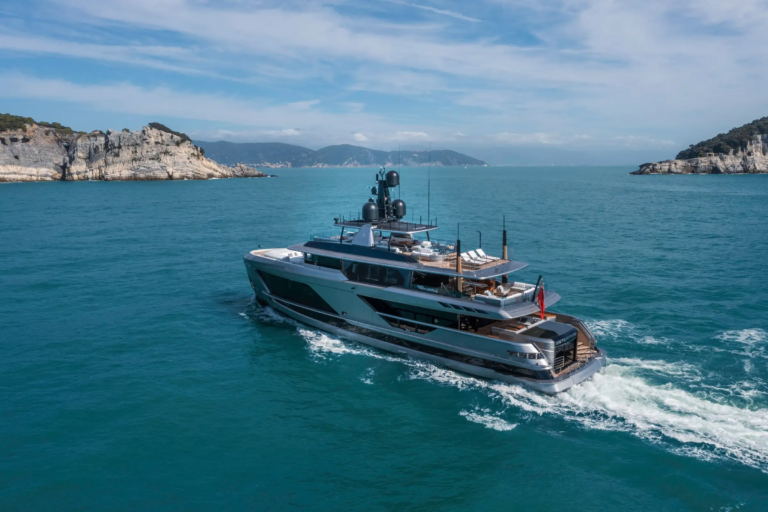 Luxury Yacht ENTERPRISE