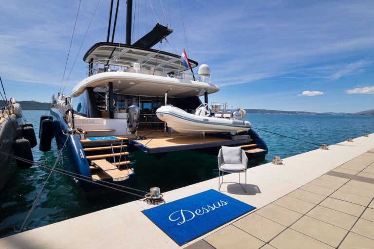 Luxury Catamaran DESSUS