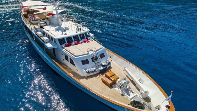 Luxury Yacht ALHAMBRA