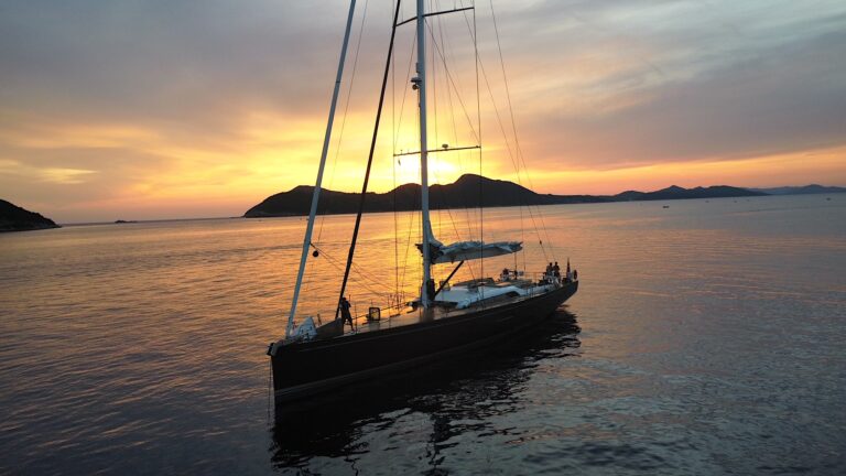 Luxury Yacht ALIX