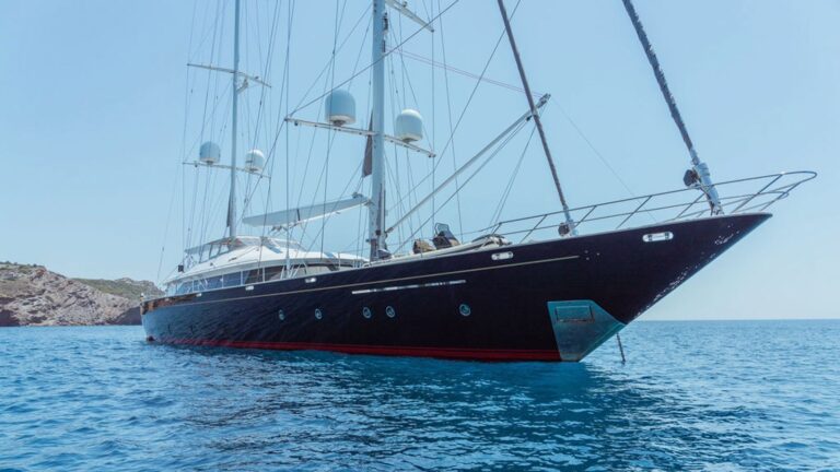 Luxury Yacht ALMYRA