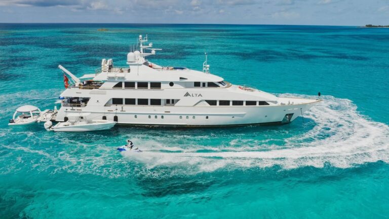 Luxury Yacht ALTA