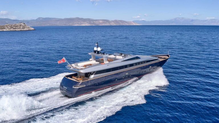 Luxury Yacht AMICI PER SEMPRE