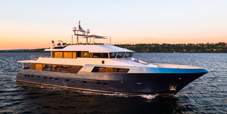 Luxury Yacht ASCENTE