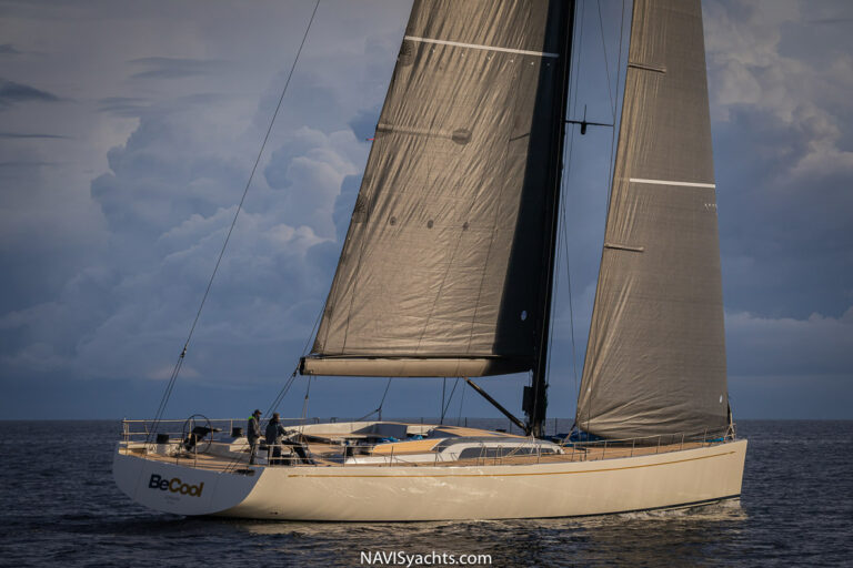 Luxury Yacht BE COOL