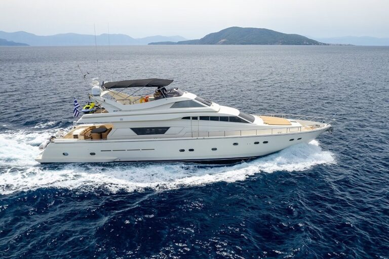 Luxury Yacht BELLAS BOY