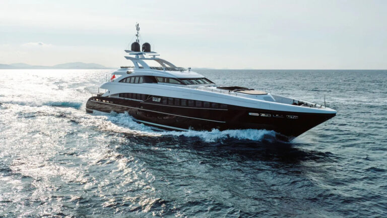 Luxury Yacht BLISS