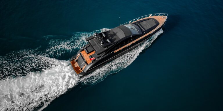Luxury Yacht BOBY
