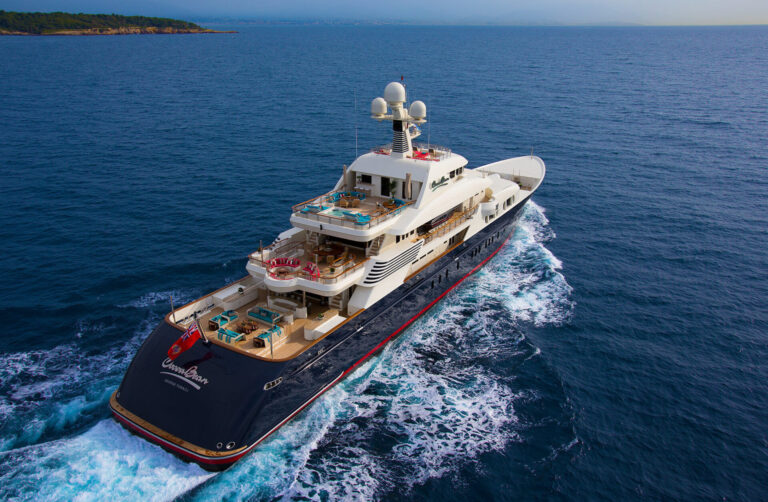 Luxury Yacht COCOA BEAN