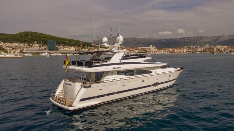 Luxury Yacht CONTE ALBERTI