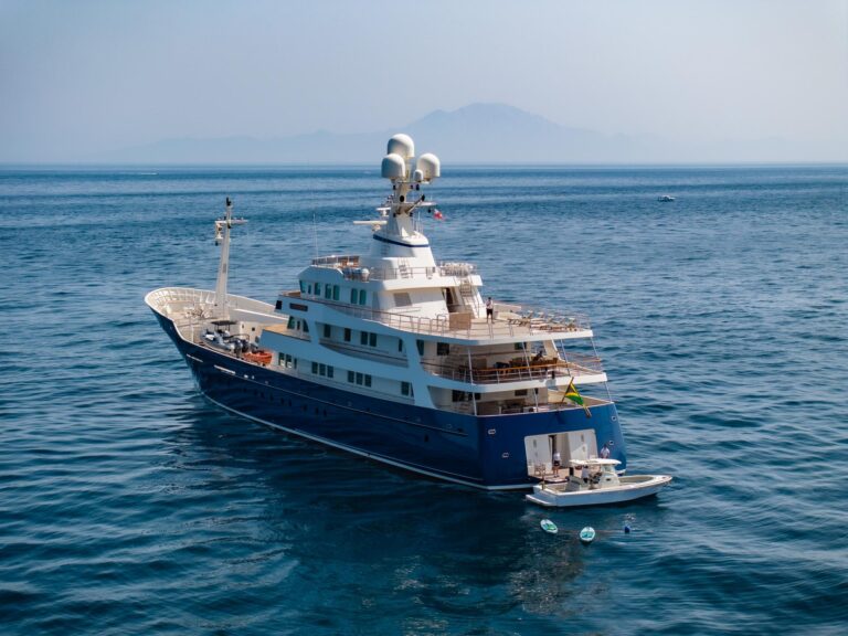 Luxury Yacht CUPANI