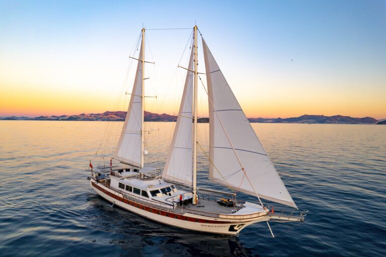 Luxury Yacht DOUBLE EAGLE