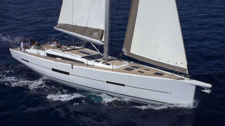 Luxury Yacht DRUNKEN SAILOR