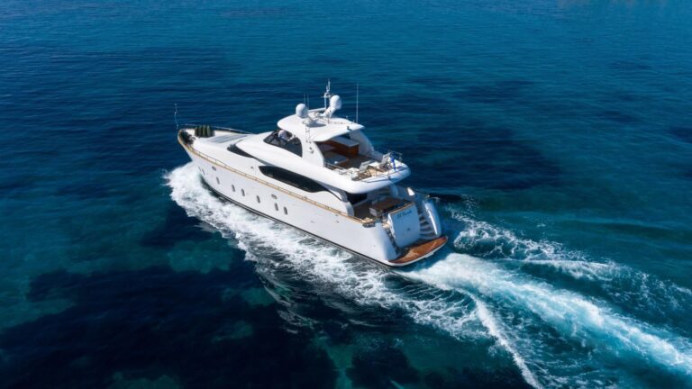 Luxury Yacht EL PECADO