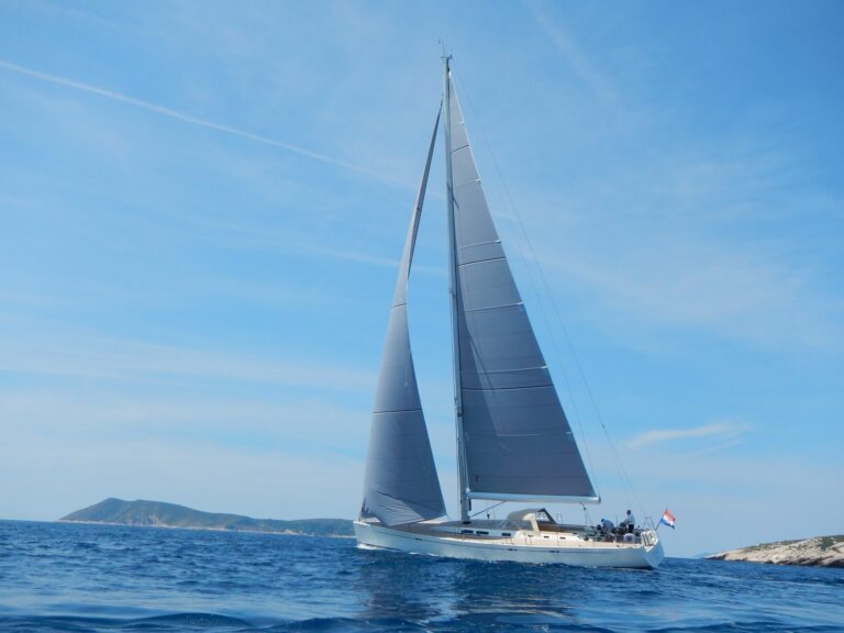 Luxury Yacht ELINE