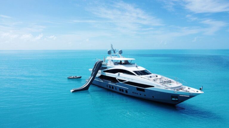 Luxury Yacht H