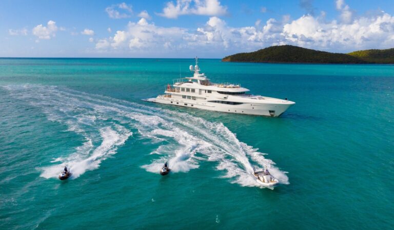 Luxury Yacht KAMALAYA