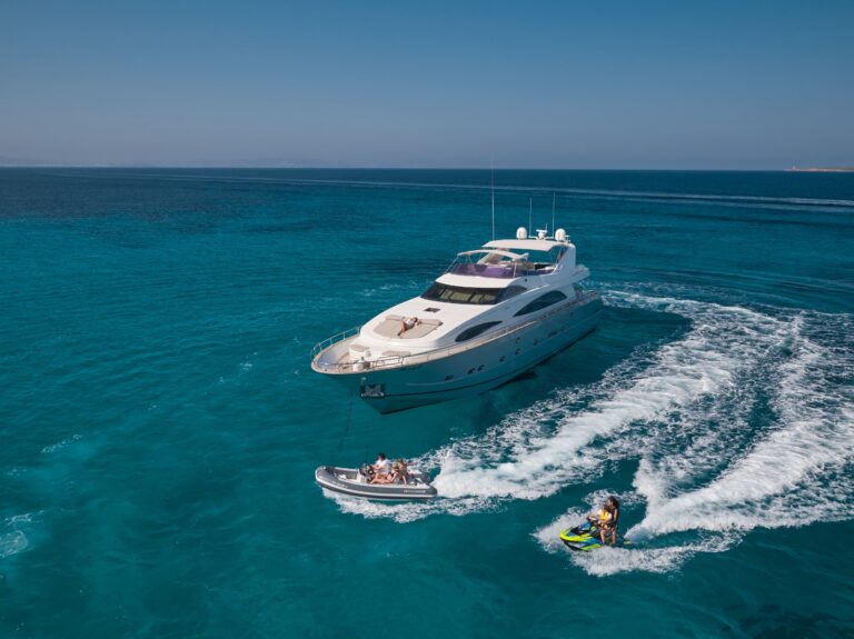 Luxury Yacht KIAWAH II