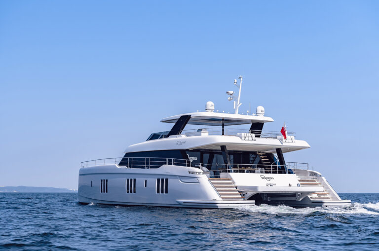 Luxury Yacht KOKOMO
