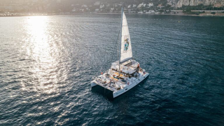 Luxury Yacht MANANA