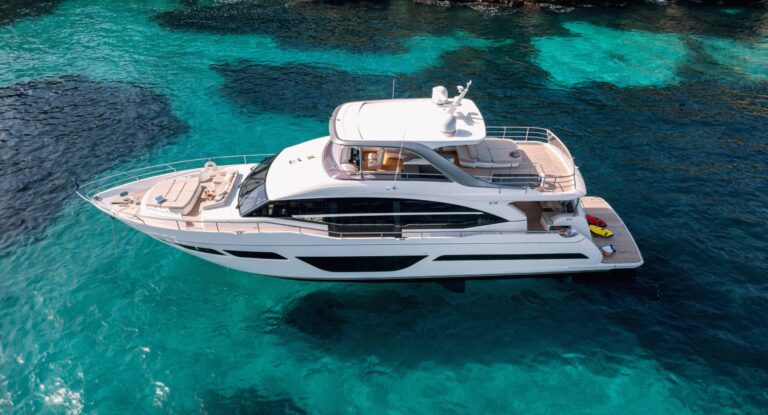 Luxury Yacht MIO BARCO