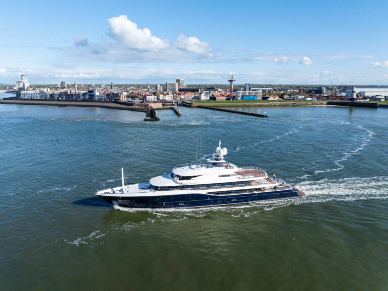 Luxury Yacht NOME