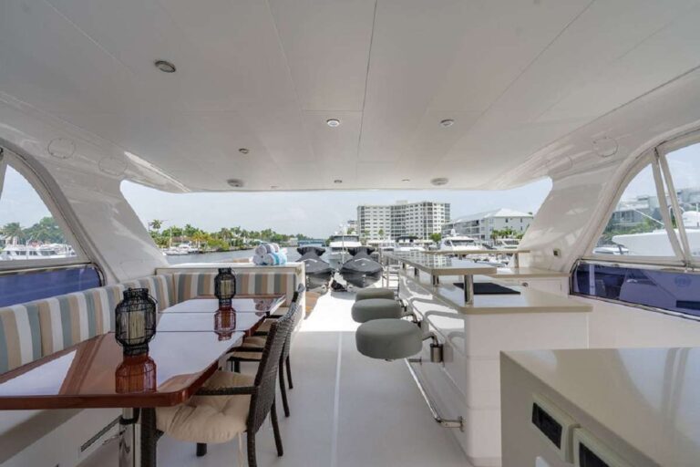Luxury Yacht OCEAN LIFE