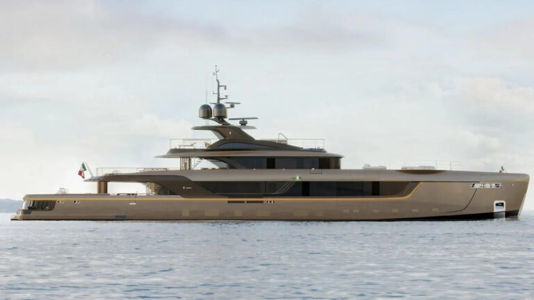 Luxury Yacht RAJA