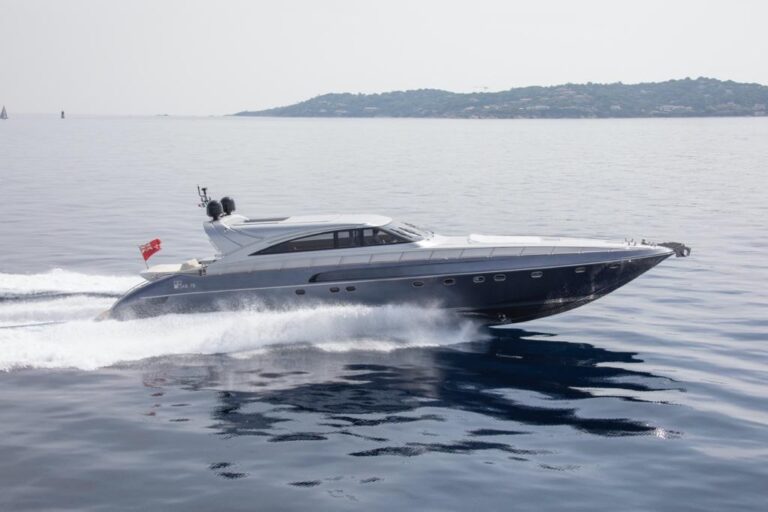 Luxury Yacht TAYARRAH