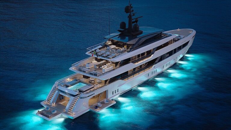 Luxury Yacht VIRTUOSITY