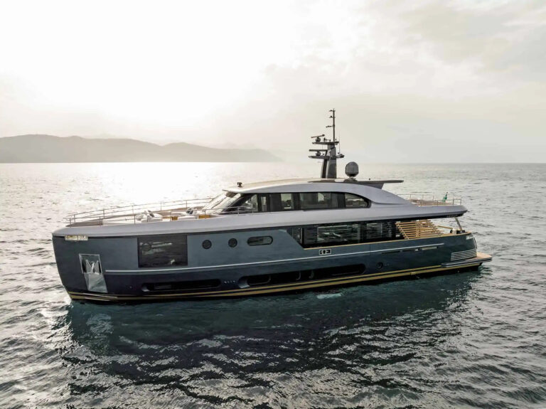 Motor Yacht ALMA III (sistership)