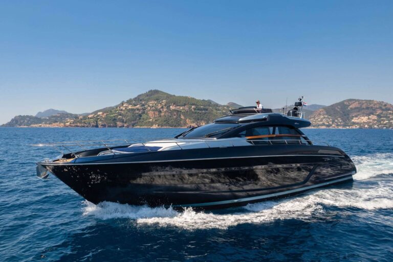 Motor Yacht BLUE SHARK