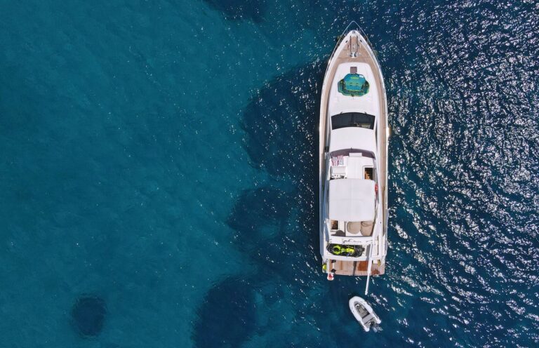 Motor Yacht FLOW