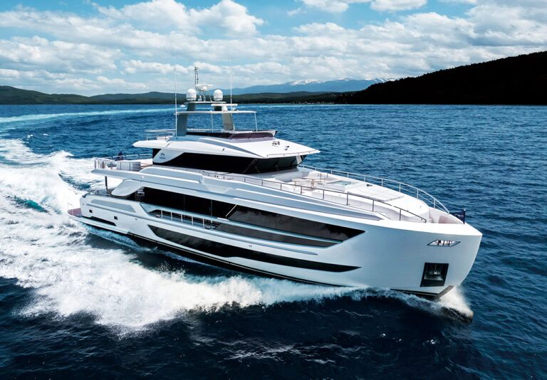 Motor Yacht FREEDOM