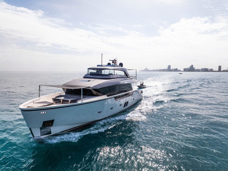Motor Yacht MAVE